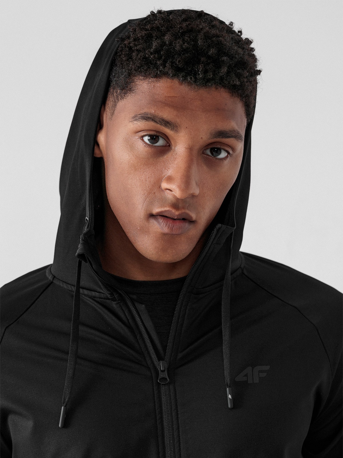 Pánská tréninková mikina se zapínáním a s kapucí