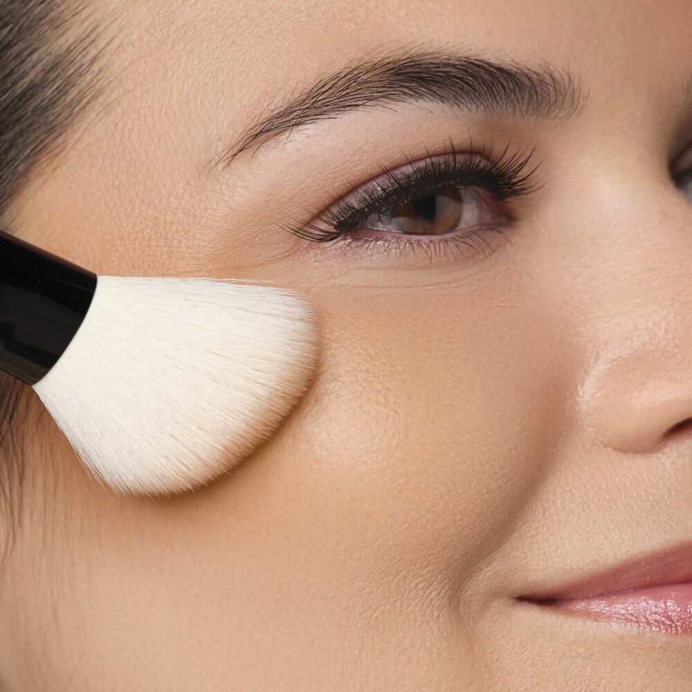 ARTDECO Bronzing Powder Compact Long lasting odstín 50 almond bronzujicí pudr 10 g - Obrázek 2